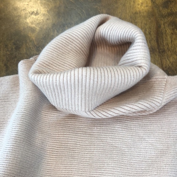 EFAN Sz.L Long sleeve turtleneck NWT - Picture 5 of 14